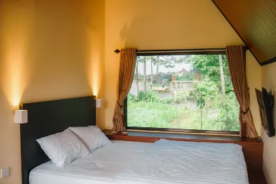 The Kotenang Hotels near Basecamp Pendakian Gunung Kembang via Blembem