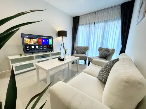 Suasana Suite by YoHome -  Ferienwohnungen