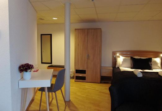 Arctic Inn - Housity