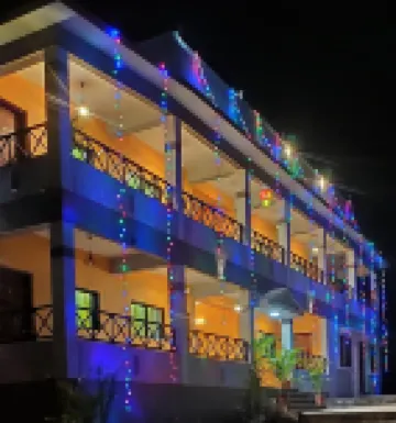Hotel Forest Leaf