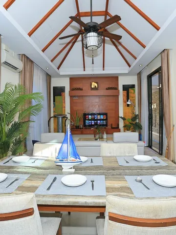 รูปภาพของวิลลาวีไอพี 3 ห้องนอน ราไวย์ ห่างจากชายหาดเพียง 250 เมตร