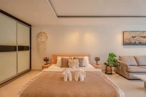 Tranquil Boho Studio Retreat - Condos