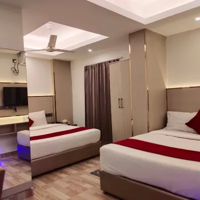 Arham Beach Resort Hotels near সুগন্ধা পয়েন্ট
