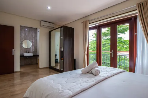 Private Pool & Hill View Villa - Family Only 3BR - Parvekkeita