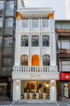 LYU WUN HOTEL Hotels near Dianji Temple