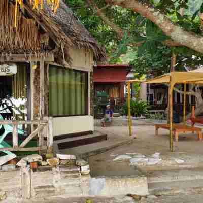 YAKAH BUNGALOWS By WILAI Hotel Exterior