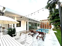 Chom Tawan house ,Banrublom Rayong beach+ Free Wifi (Pool Villa)