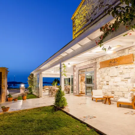 Navalia Otel