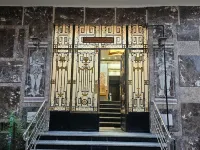 Susan's Guest House and Tours Hotels near Obelisk of Thutmose I