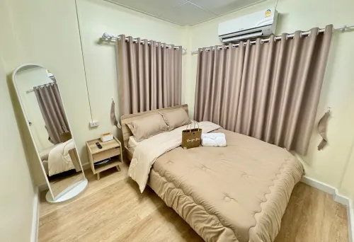 Sea you soon at Kohsichang Hotels in Ko Sichang District