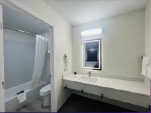 霍爾馬克聖安東尼奧東北部新裝修客房酒店&套房