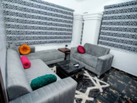 KCC酒店及套房 卡拉巴爾酒店