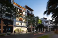 Eli Living Apartment - Condos