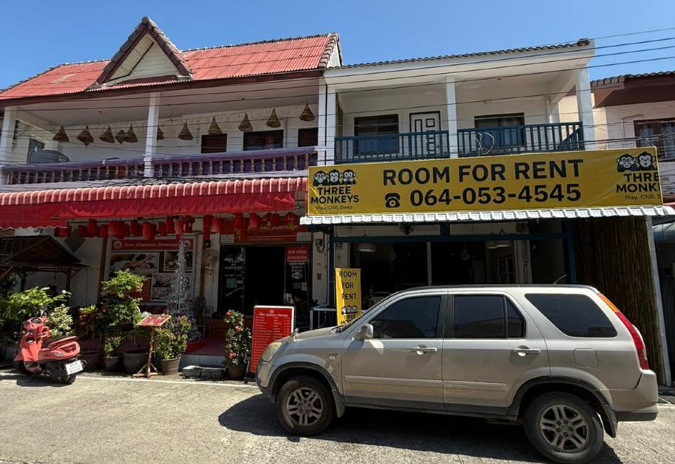 Three Monkeys 객실 내부