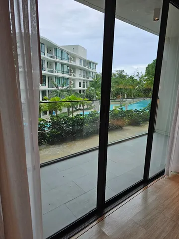 รูปภาพของสตูดิโอพร้อมห้องครัวใน  .ระเบียงขนาดใหญ่หาดราไวย์.