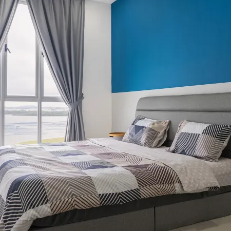 Perfect Seaview Sunset- 3BR @ Meridin Bayvue Отели в г. Масаи