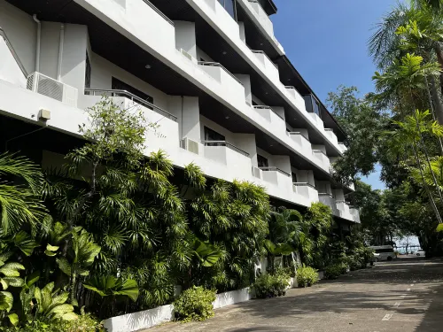 นิพนธ์ รีสอร์ท