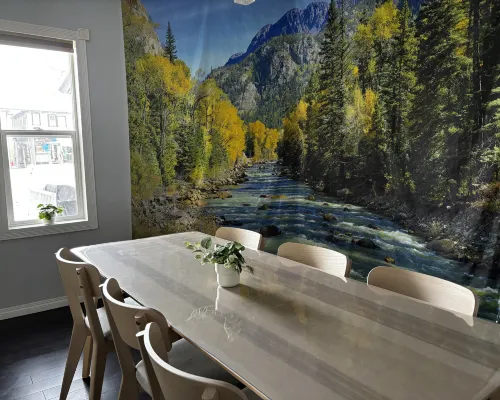 Character Home near Downtown and 17th Avenue Hotels near Bow river Riverfront