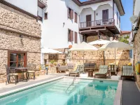 Atelya Art Hotel Hotels near Clock Tower