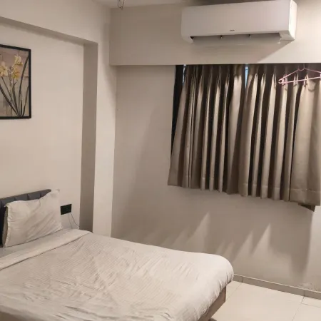 Hotel Royal Stay Valsad