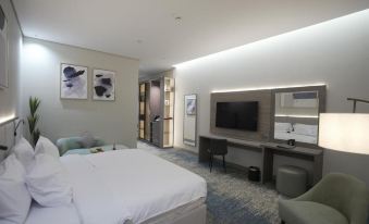 Azara Hotel