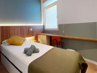 Ola Living Hostal Tetuan Hotels near Ventilla