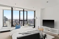A 2BR Apt with Amazing Harbor Views, FREE Parking
