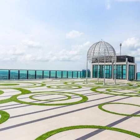 The Shore l Exclusive Private Garden l Luxury Suite l 4-9 pax l Melaka River View l Direct Mall l Jo