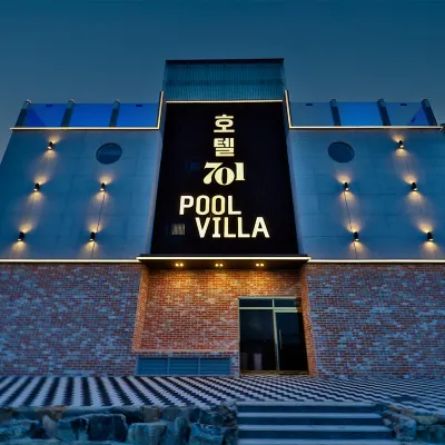 hotel701 pool villa Отели рядом с достопримечательностью «Пляж Ilsan»