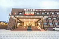 Makon Hotel a 
