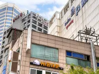 Hi Dongdaemun Hostel Hotels near Itaewon-dong