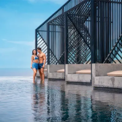 Pattaya Beach · THE Edge  Base High-End Ocean View Pool Apartment · Direct Beach Access ·Homestay Hotel in zona Stazione di Polizia