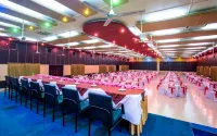 Hotel Naz Garden - 朝食