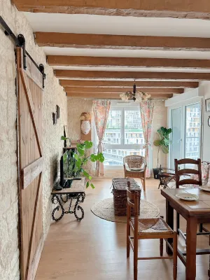 Vintage Apartment·1 Min to Metro 4· Close to Paris - Хоумстей