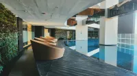 32F Corner 1BR • 2 Balconies • Pool • Mall Below - 新