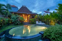 Pertiwi Uma Sari - Bungalow