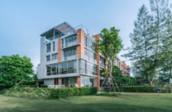 Exclusive Sandbox Beachfront Villa