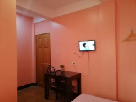 Son-J Lodge Hotéis em Calbayog