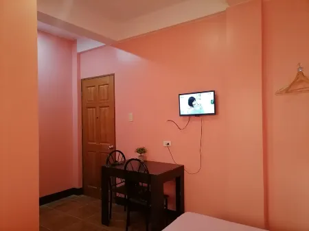 Son-J Lodge Отели в г. Калбэйог