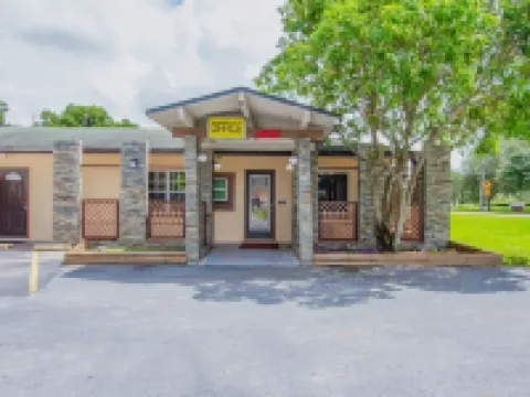 OYO Budget Inn Bartow Hotels in Bartow