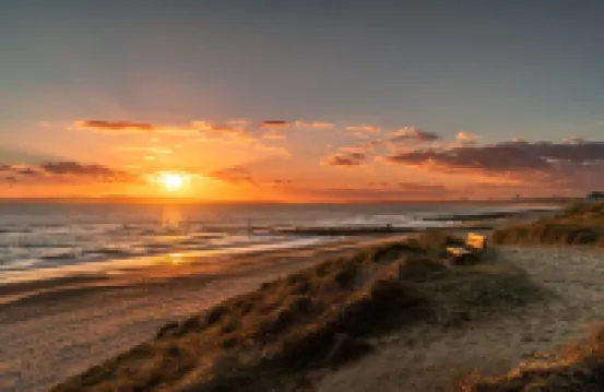 Comfy Seaside Studio Apt w/ Free Gym & Wi-Fi