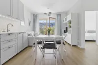 Lumina stylish apartment near the railway station