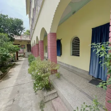 Jolly Homes - 400 Mtrs from ISKCON