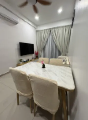 Piccadilly Greentown by Jun Residence