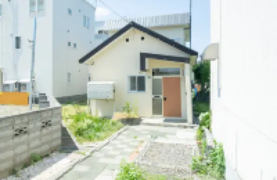 Hachiken House