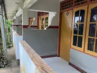 OYO 飯店阿爾阿沙爾旅館靠近阿西爾烏拜小吃店 班賈爾縣住宿飯店