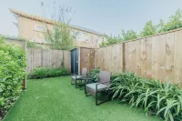 2BR Stay in the City, Gloucester