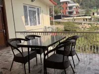 555 Home Stay and Restaurant