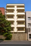 Entire Designer Apt+Free Airport Pickup+Discount