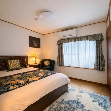 Shiawase | Japan Retro · Family Stay · 4-Min Walk to JR